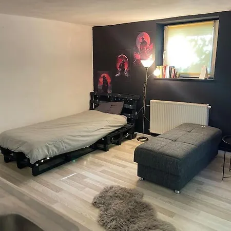 Pallet Bed With Lights Small